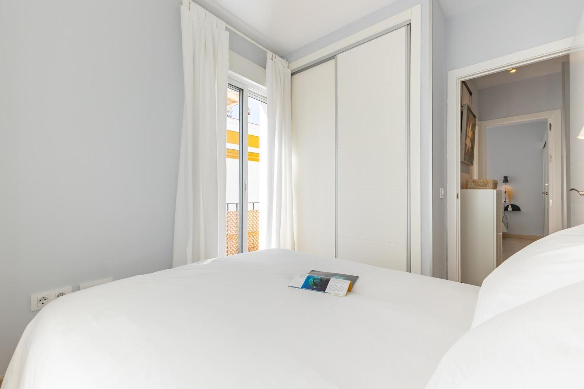 Charming 2 Bedroom Apartment At Iconic Triana Neighborhood By Ocityzen Sevilla Exteriér fotografie