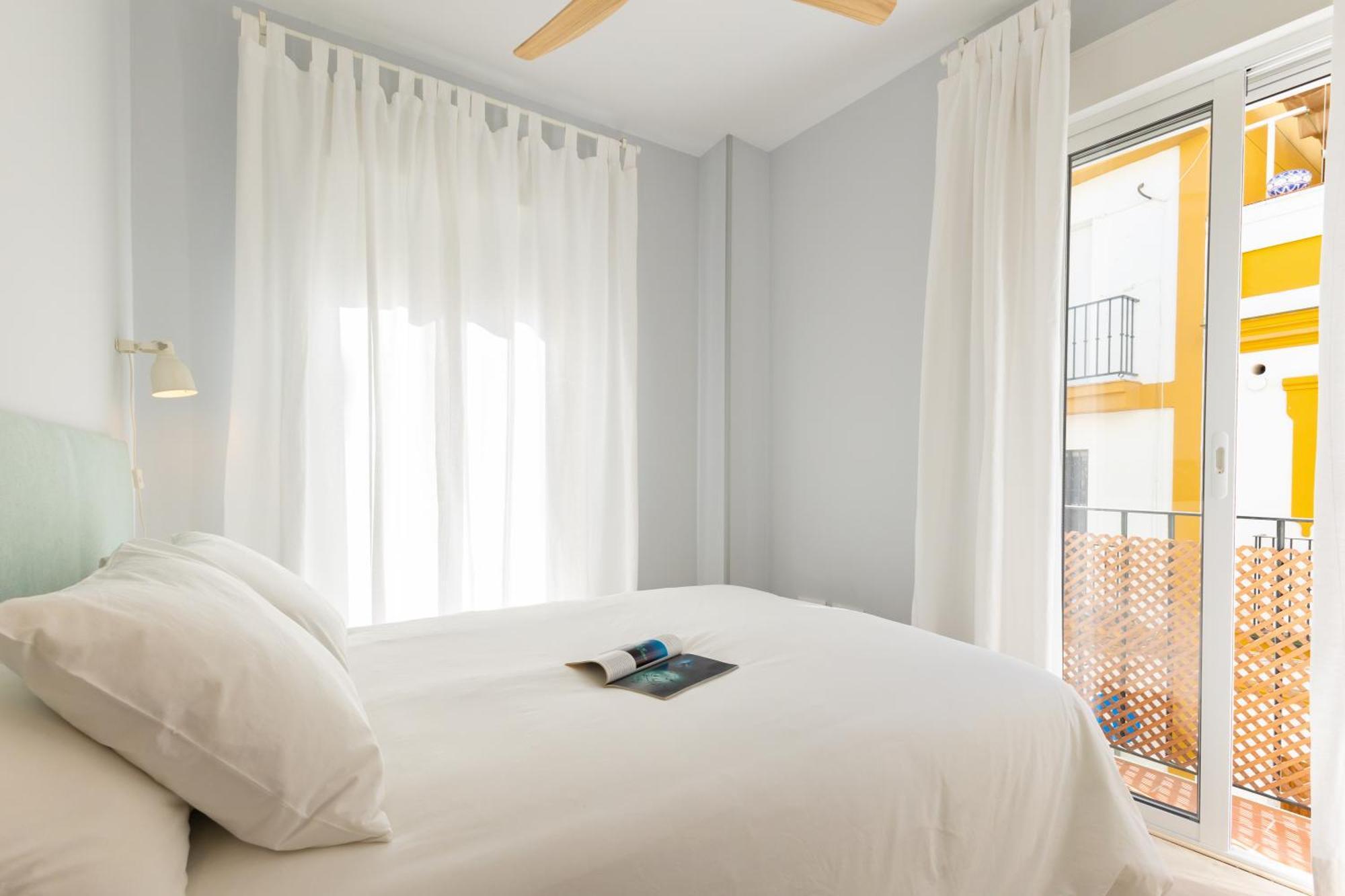 Charming 2 Bedroom Apartment At Iconic Triana Neighborhood By Ocityzen Sevilla Exteriér fotografie