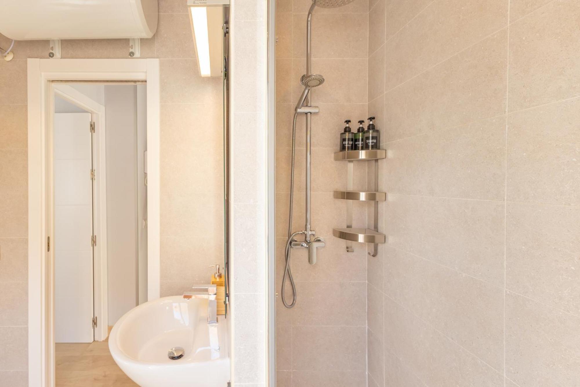 Charming 2 Bedroom Apartment At Iconic Triana Neighborhood By Ocityzen Sevilla Exteriér fotografie